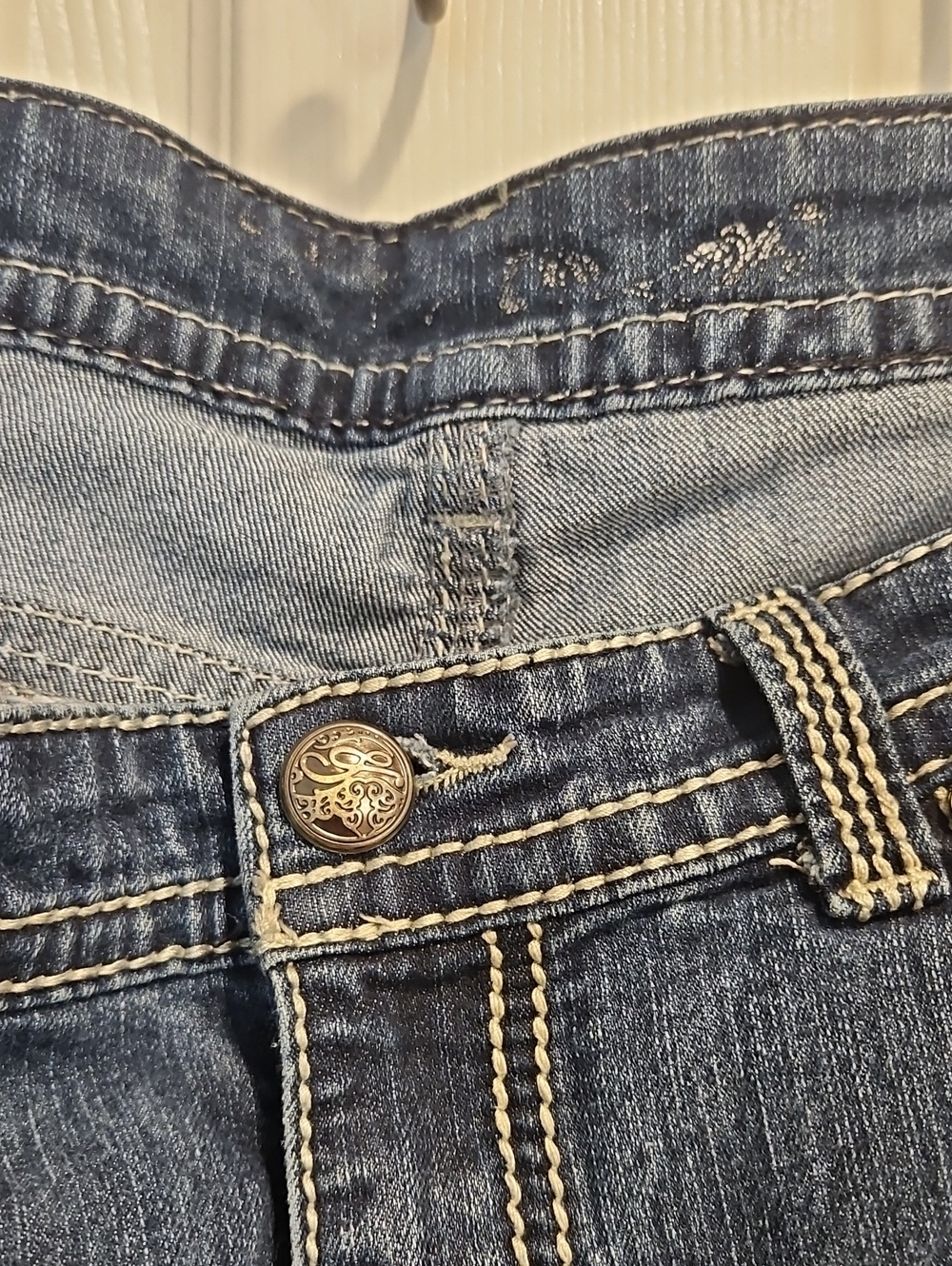 Style & Co Embellished Dark Blue Women's Jeans - Picture 3 of 7
